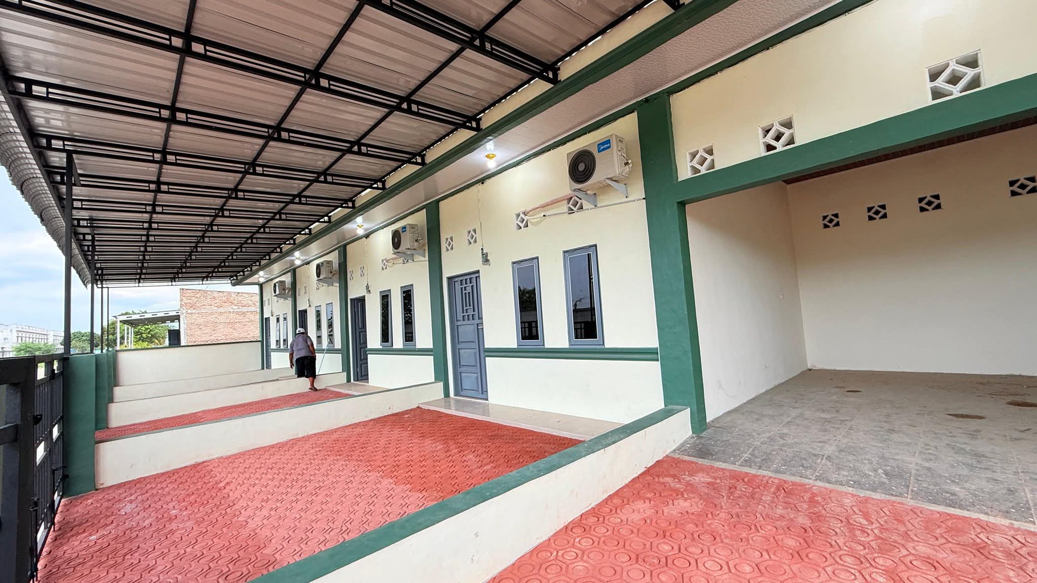 Bangunan Oppung Baho Palace